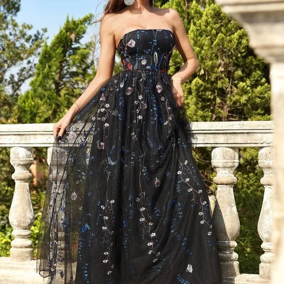 Brand New Floral Embroidery Mesh Overlay Dress Black - Picture 1 of 8